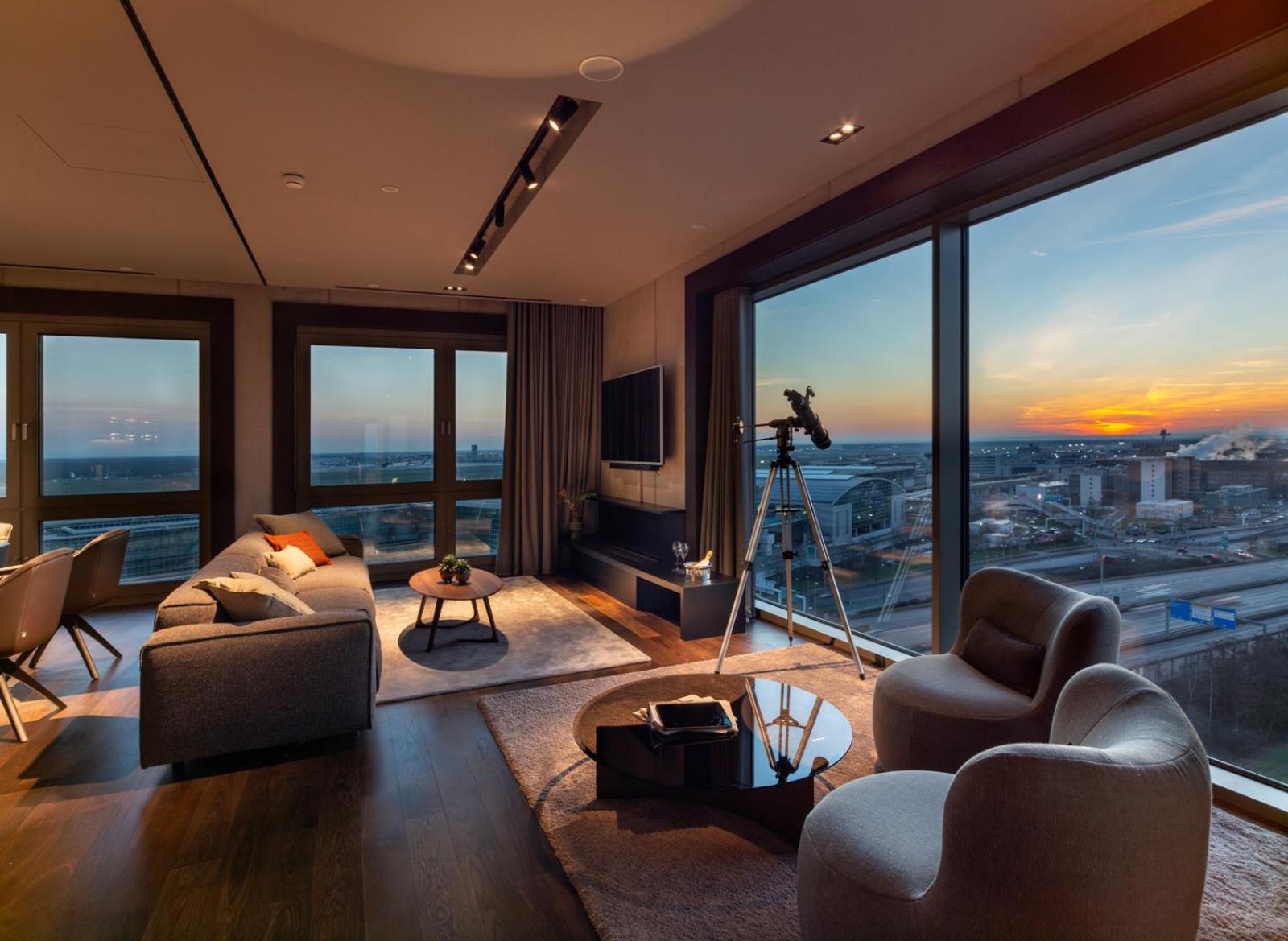 B'Mine Hotel Frankfurt Airport Frankfurt am Main ภายนอก รูปภาพ