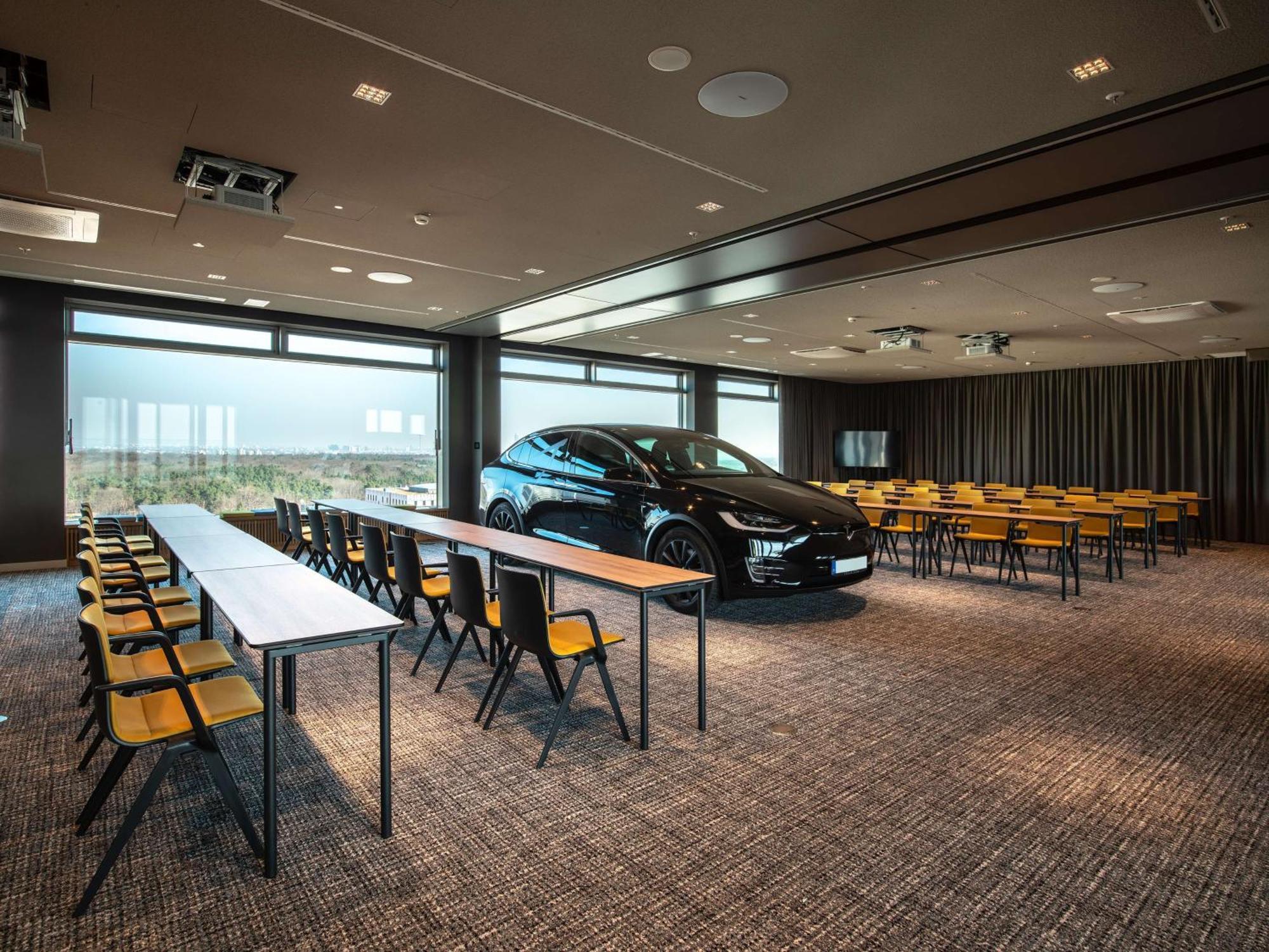 B'Mine Hotel Frankfurt Airport Frankfurt am Main ภายนอก รูปภาพ